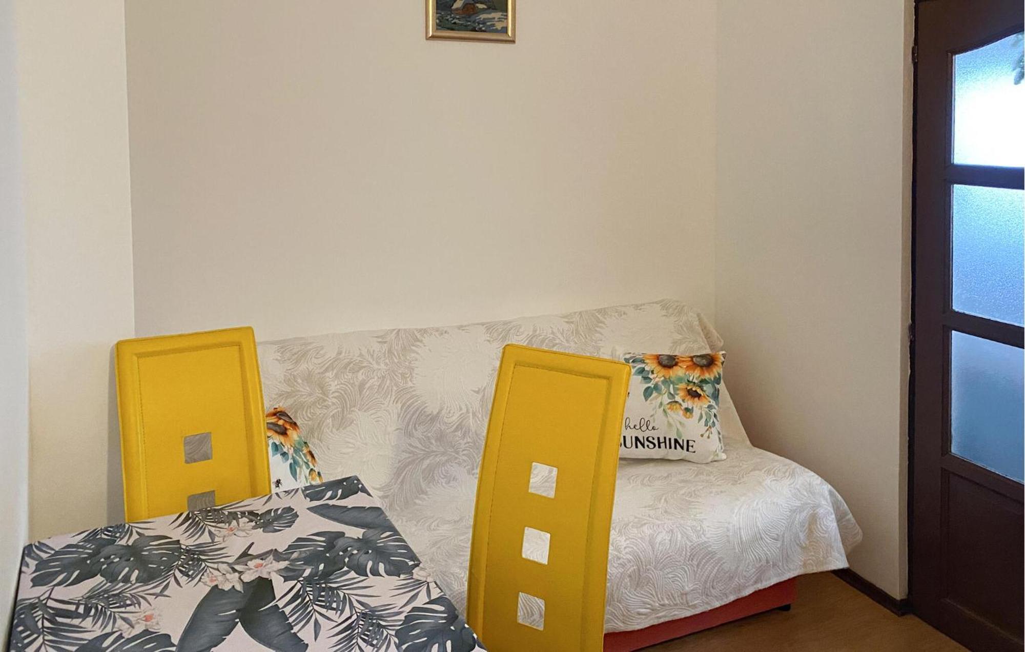 1 Bedroom Awesome Apartment In Ližnjan المظهر الخارجي الصورة